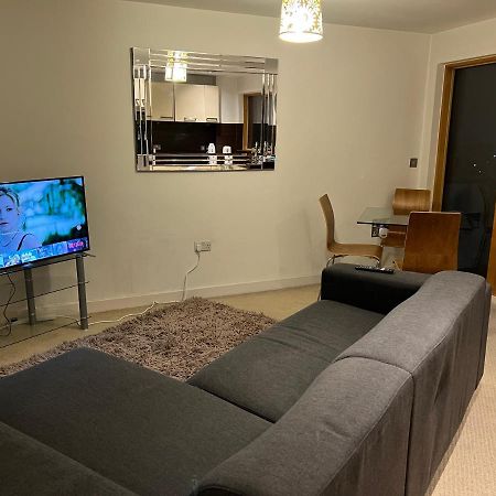 Bigkings Stylish 2 Bedroom Apartment With Free On Street Parking マンチェスター エクステリア 写真