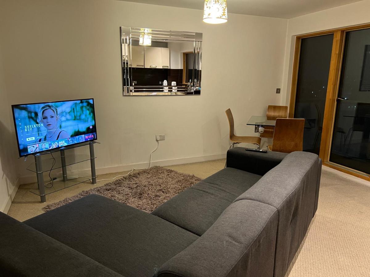 Bigkings Stylish 2 Bedroom Apartment With Free On Street Parking マンチェスター エクステリア 写真